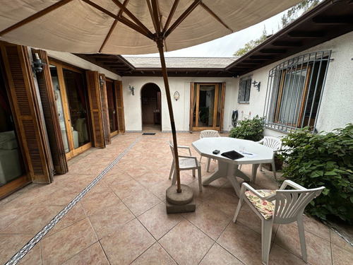 Casa Arquitectura Española Con Descuento En Comisión!