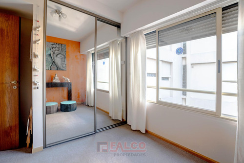 Departamento En Flores - 4 Ambientes - Frente - Balcon - Impecable