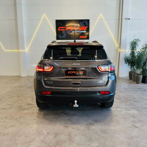 Jeep Compass LONG. T270 1.3 TB 4x2 Flex Aut.