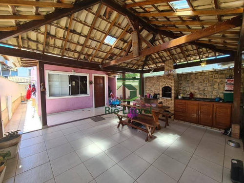Imagem 25 de 26 de A Imobiliária Rio Litoral Oferece Para Venda Casa Duplex Bairro Jardim Mariléa Rio Das Ostras/rj. - Ca1186