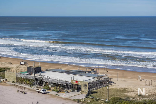Vende Apartamento De 3 Dormitorios En Tiburon , Punta Del Este