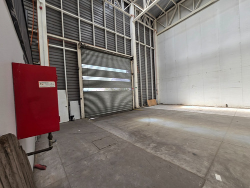 Bodega En Arriendo Con 464 M2, Colina, Rm