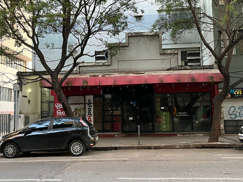 Imagen 7 de 8 de Se Vende. Local Comercial Duarte Quirós Al 600. Sup. 162 M2