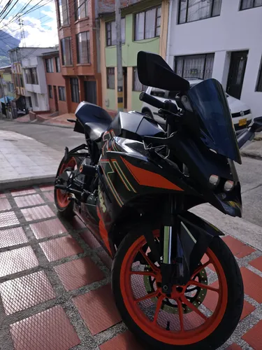 Ktm Rc 200 M. 2021 Instalado Sistema Gps Y Sliders.