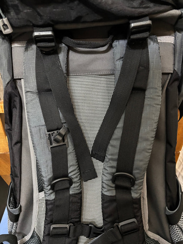 Mochila Alpina Skate 60 Lt - Excelente Estado Negro (Usado)