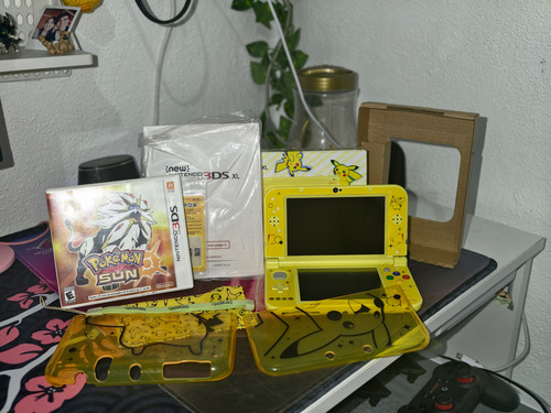 New Nintendo 3ds Xl Dual Ips Amarillo (Usado)