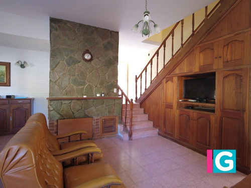 Imagen 2 de 7 de Casa En Venta La Argentina 200. Pehuén-co