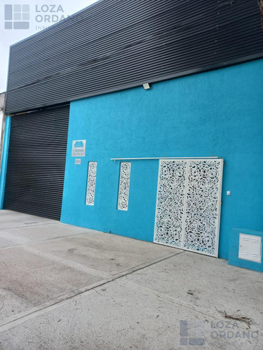 Galpon A Estrenar En Barrio General Bustos