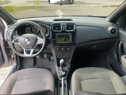 Renault Logan LIFE + MT 1.6 4X2