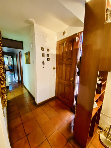 Arriendo Casa 4 D, 3 B, 2 Est, 1 Bd.en Las Condes