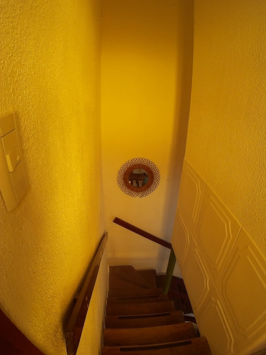 Imagen 8 de 14 de Duplex Familiar - F. Frias 199