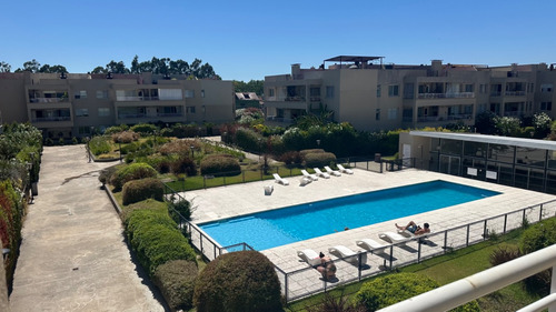 Depto 2 Ambientes Con Terraza Propia. Las Lomas, Beccar