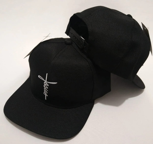 Gorro Negro Con Visera Recta Jesús Vertical Bordado  