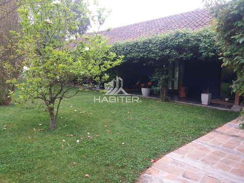 Casa En Venta De 4 Dorm. En Linares