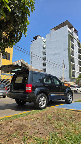 Camioneta 4x4 - Combustible Dual - Caja Automática