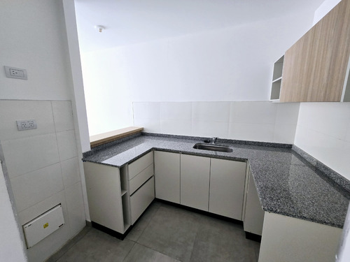 Venta: Departamento - 2 Dormitorios 2 Baños - Centro - Pileta Y Cochera - Villa Carlos Paz
