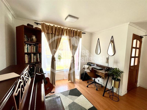Casa En Venta De 3 Dorm. En Colina