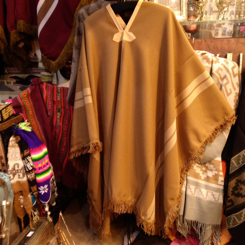 Poncho Pesado Color Vicuñita .tuyunti Artesanias.