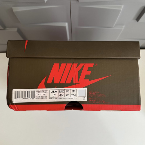 Tenis Air Jordan 1 Low Travis Scott Mocha 39 (Usado)