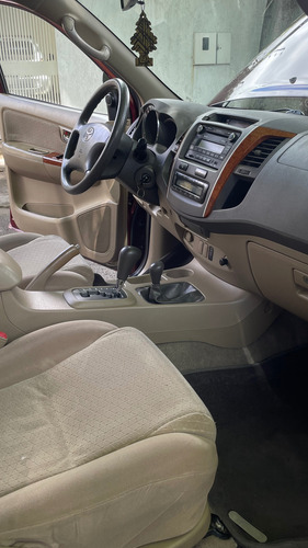 Toyota Fortuner 2011 4x4
