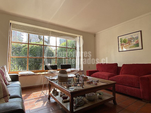 Casa En Arriendo De 4 Dorm. En Vitacura