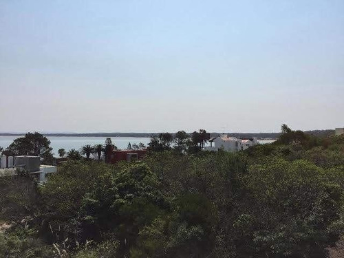 Casa En Venta De 3 Dormitorios En Punta Ballena
