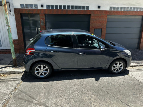 Peugeot 208 1.5 Allure Touchscreen