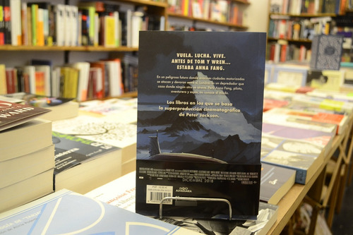 Vuelos Nocturnos. Philip Reeve.