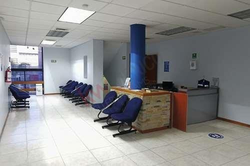 Imagen 4 de 18 de Consultorio Medico En Venta En Grupo Medico Arboledas, Sobre La 16 Poniente