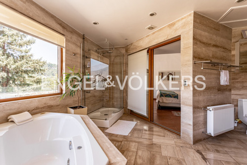 Condominio Con Vista Despejada En El Arrayán