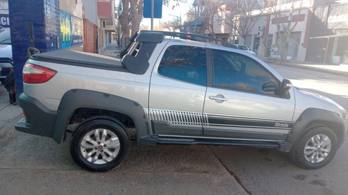 Imagen 4 de 9 de Fiat - Strada Adventure 1.6 Pick-up D/c