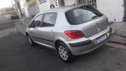 Peugeot 307 2007 1.6 Presence Flex 5p