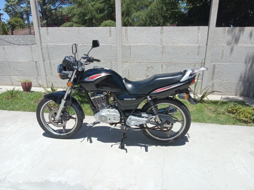 Suzuki En125 2013