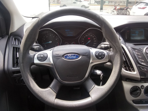Imagen 11 de 15 de Ford Focus 2014 2.0 Sedan Trend At