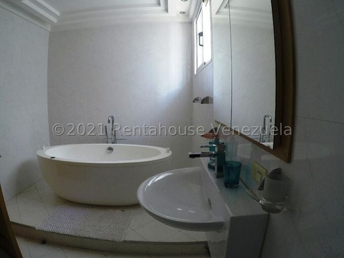 Imagen 8 de 12 de Oficina En Venta Urb. La Castellana # 22-16580