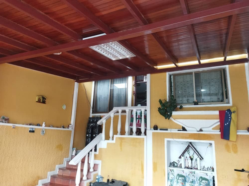 Imagen 2 de 10 de Km// Cómoda Casa En Urb. Altos De Paramillo Manzana 2