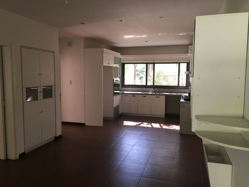 Imagen 5 de 14 de Gran Oportunidad!! Casa En El Bosque- Canje -facilidades!!