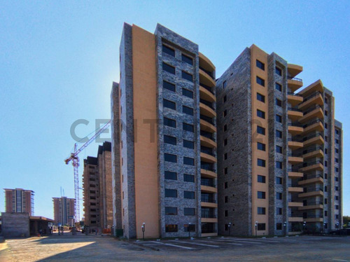 Apartamento En Venta   Parque Residencial Península