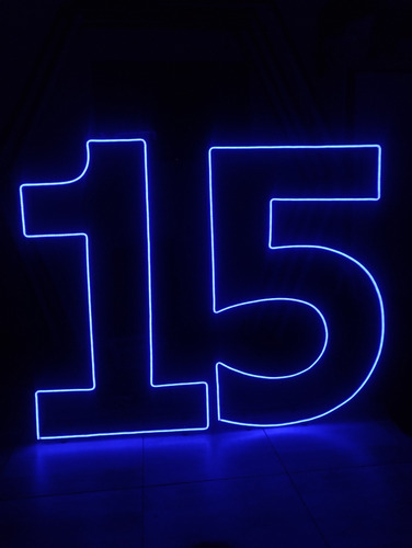 Alquiler De Número 15 Led Para Evento