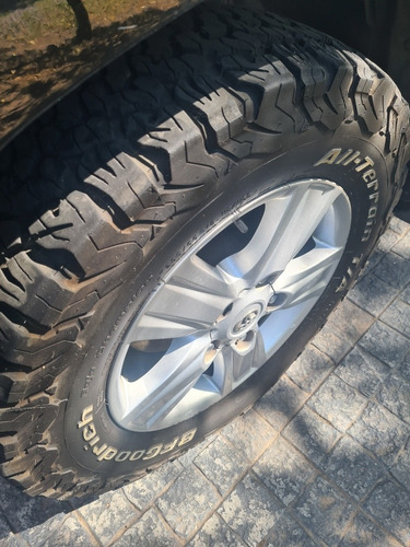 Imagen 3 de 11 de Toyota Land Cruiser 2013 4.5 200 Vx 265cv At W/floormat
