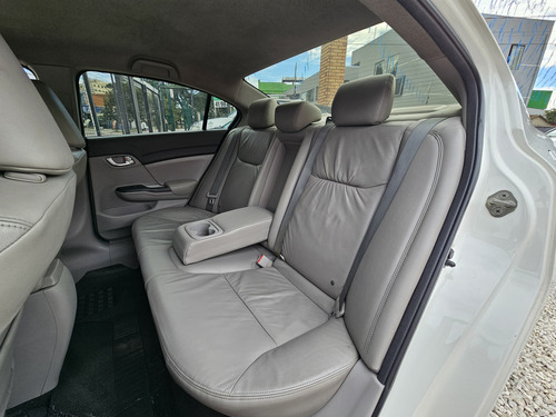 Honda Civic 1.8 Lxl Flex 4p