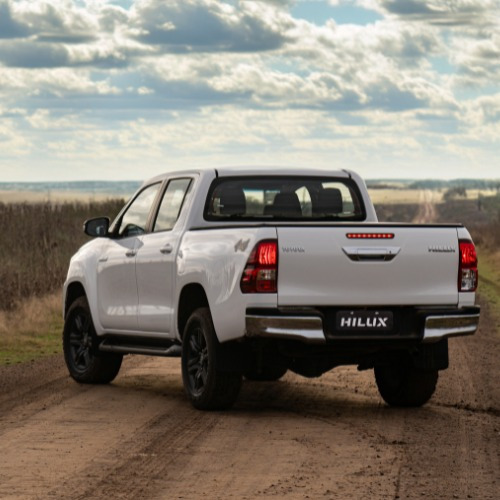 Hilux 4x4 Dc Srv 2.8 Mt 2024