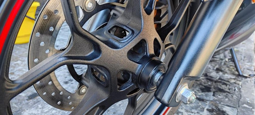 Imagen 11 de 16 de Yamaha R3