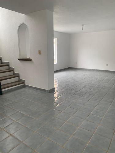 Casa En Renta En Residencial En Álamos 2da Sección. 4
