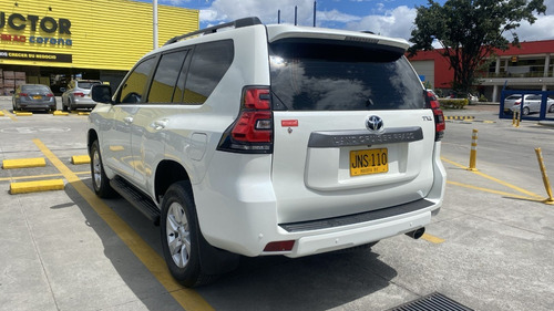 Imagen 17 de 25 de Toyota Prado