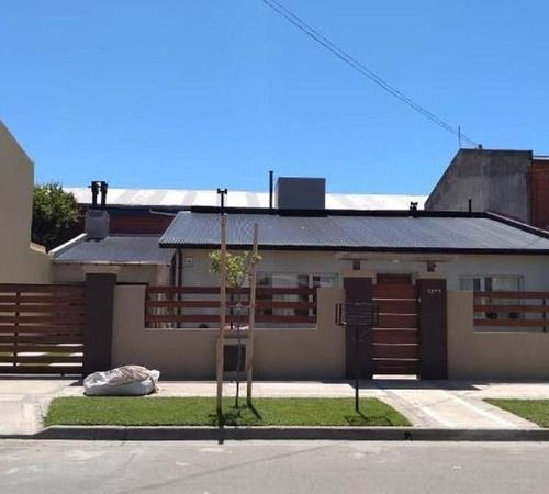 Moderna Casa En Venta En Excelente Ubicacion