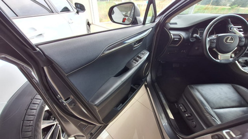 Lexus NX 300h Luxury