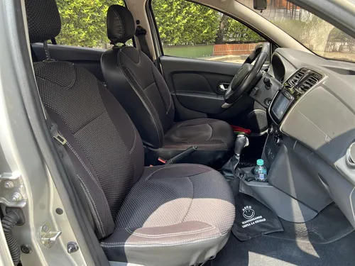 Renault Logan 1.6 Privilege / Intens