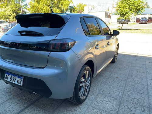 Peugeot 208 1.6 Feline Tiptronic