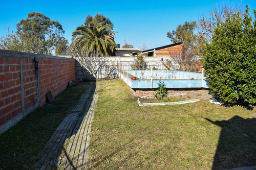 Imagen 30 de 30 de 138 E 11 Y 13. Casa De 3 Dormi En Venta Punta Lara